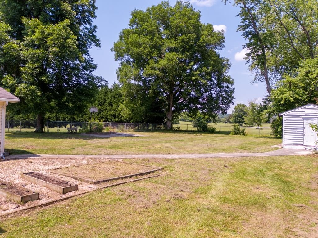 150 Brahman Road Kingston, TN 37763 - Photo 12 of 40 Gallery Image 12