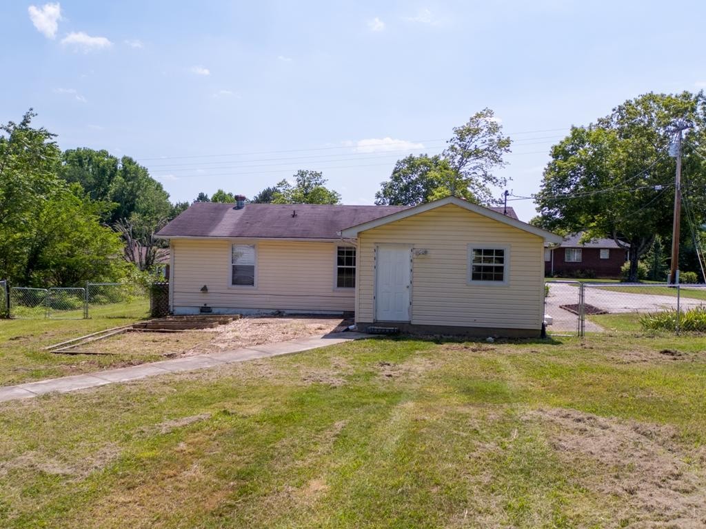 150 Brahman Road Kingston, TN 37763 - Photo 5 of 40 Gallery Image 5