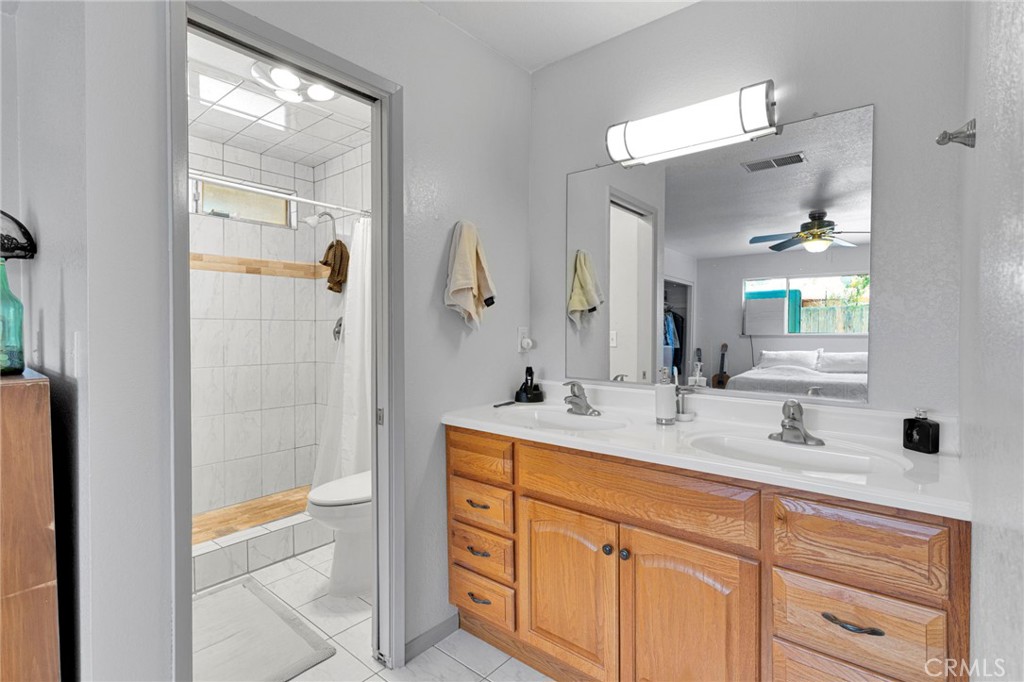 14204 Crow Road Apple Valley, CA 92307 - Photo 36 of 58