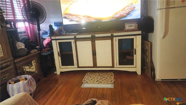 a view of entryway with a wooden floor