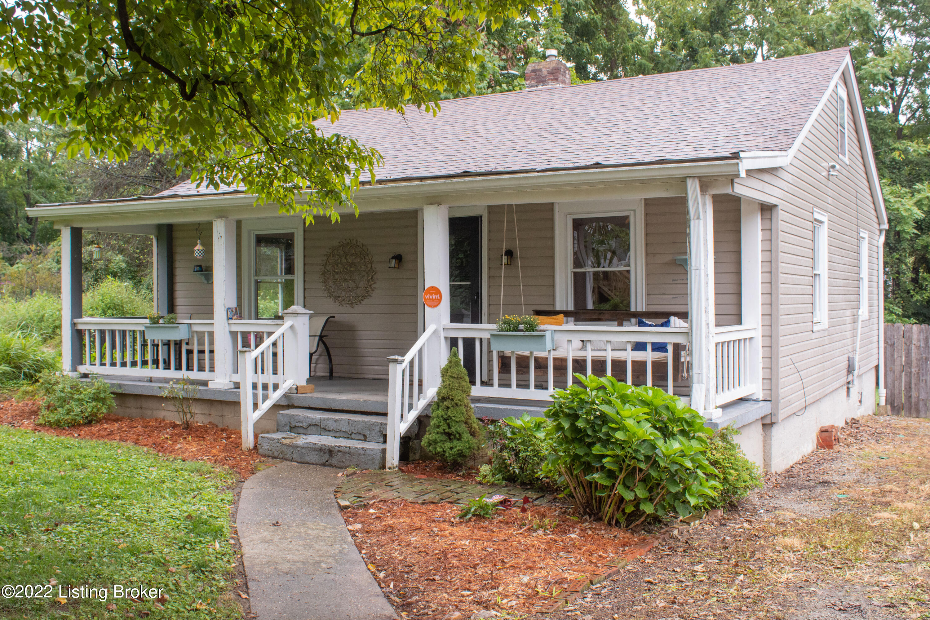 3017 University Road Louisville, KY 40206 - Photo 2 of 29 3017 University Rd, Louisville, KY 40206