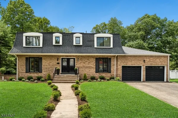 $1,100,000 | 6 Powell Drive, West Orange, NJ 07052