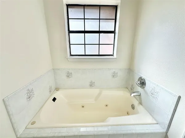 $3,250 | 8869 Liberty Road, Aubrey, TX 76227