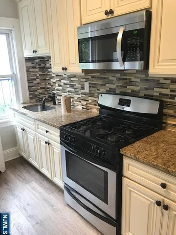 $1,750 | 101 Hickory Avenue, Unit A3, Bergenfield, NJ 07621