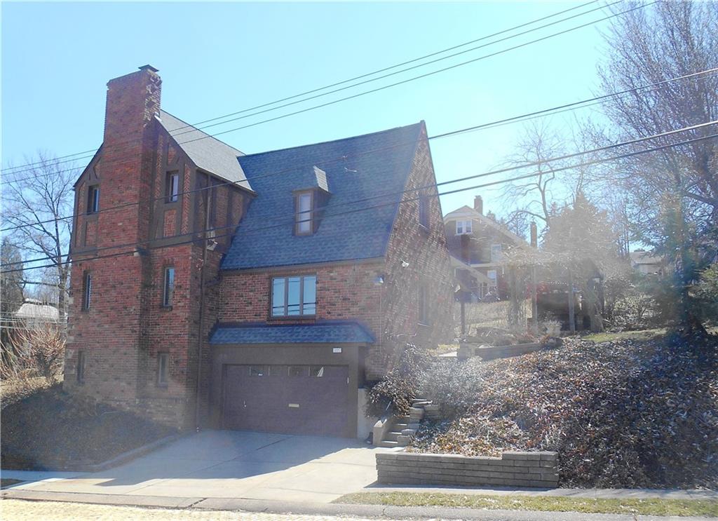 235 Cochran Road Pittsburgh, PA 15228 - Photo 25 of 25 EASY access in and out of your garage! This is a one way street so there is not much traffic! TONS and TONS of parking all the time!!!