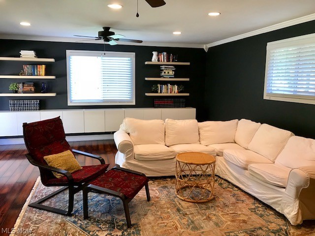 469 Harris Road Cleveland, OH 44143 - Photo 13 of 24 Gallery Image 13