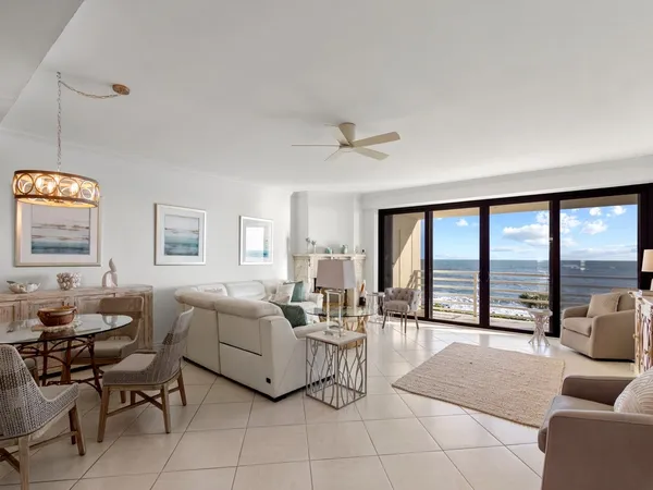 $12,000 | 5554 Jimmy Buffett Mem Highway, Unit 202, Vero Beach, FL 32963