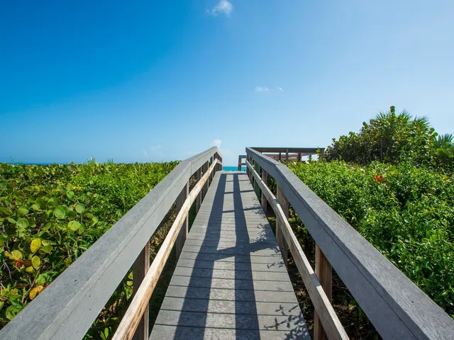 $12,000 | 5554 Jimmy Buffett Mem Highway, Unit 202, Vero Beach, FL 32963