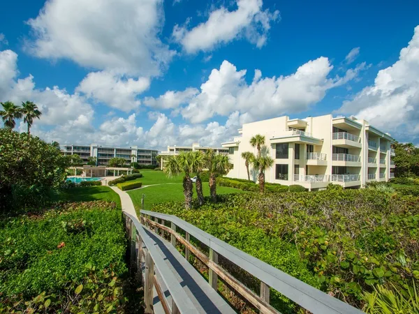 $12,000 | 5554 Jimmy Buffett Mem Highway, Unit 202, Vero Beach, FL 32963