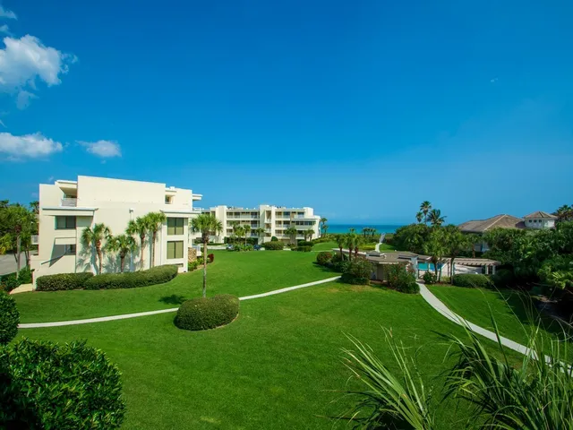 $12,000 | 5554 Jimmy Buffett Mem Highway, Unit 202, Vero Beach, FL 32963