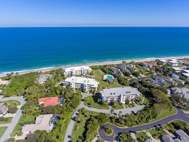 $12,000 | 5554 Jimmy Buffett Mem Highway, Unit 202, Vero Beach, FL 32963