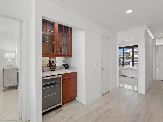 $12,000 | 5554 Jimmy Buffett Mem Highway, Unit 202, Vero Beach, FL 32963