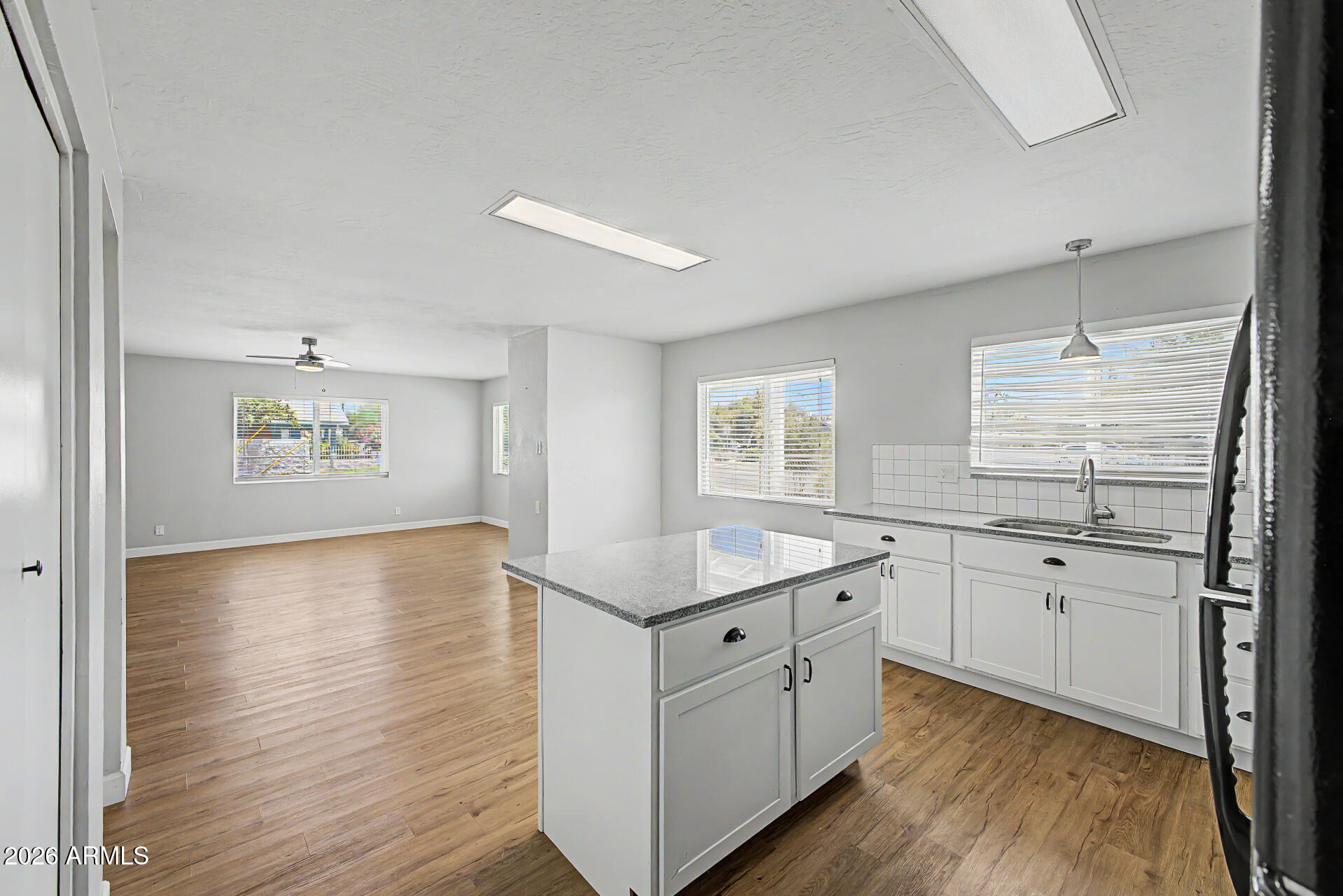 5938 West Ocotillo Road Glendale, AZ 85301 - Photo 8 of 19
