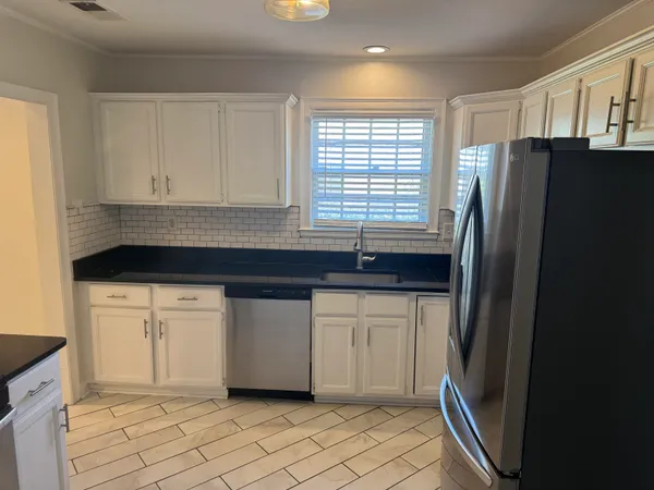 $2,200 | 193 Alexander Street, Memphis, TN 38111