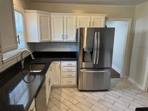 $2,200 | 193 Alexander Street, Memphis, TN 38111