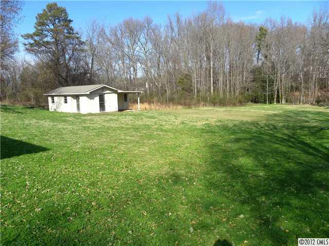 2215 McLean Road Charlotte, NC 28213 - Photo 2 of 13 Gallery Image 2