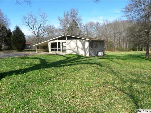2215 McLean Road Charlotte, NC 28213 - Photo 4 of 13 Gallery Image 4
