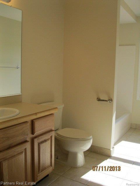 5818 Fisher Road Howell, MI 48855 - Photo 10 of 19 Main Bath
