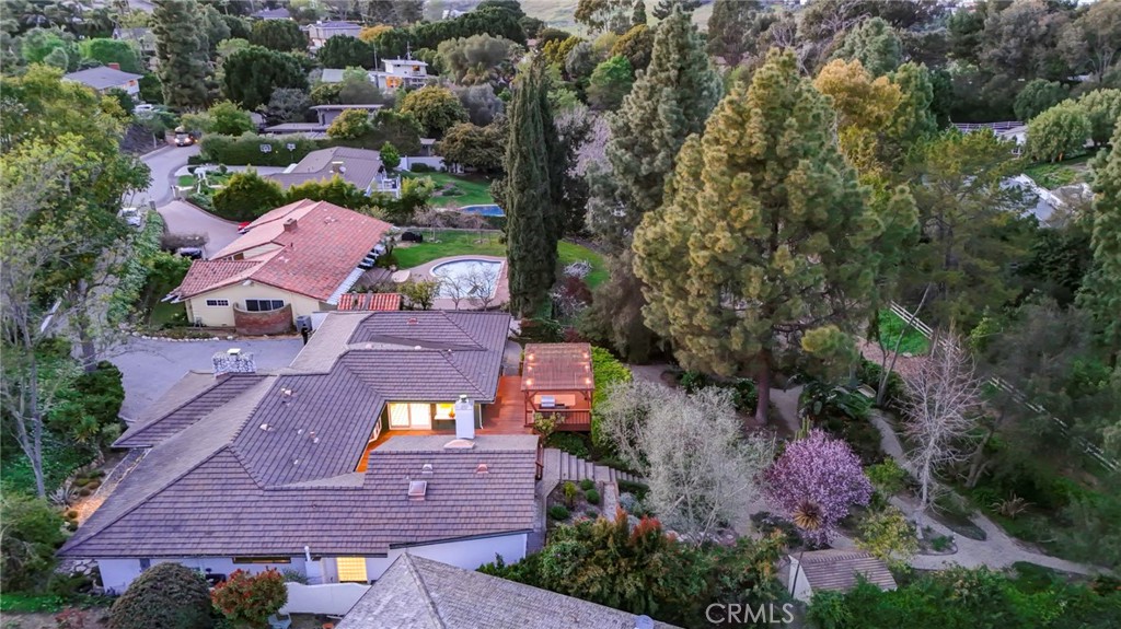 5205 Middlecrest Road Rancho Palos Verdes, CA 90275 - Photo 33 of 36 an aerial view of houses with yard