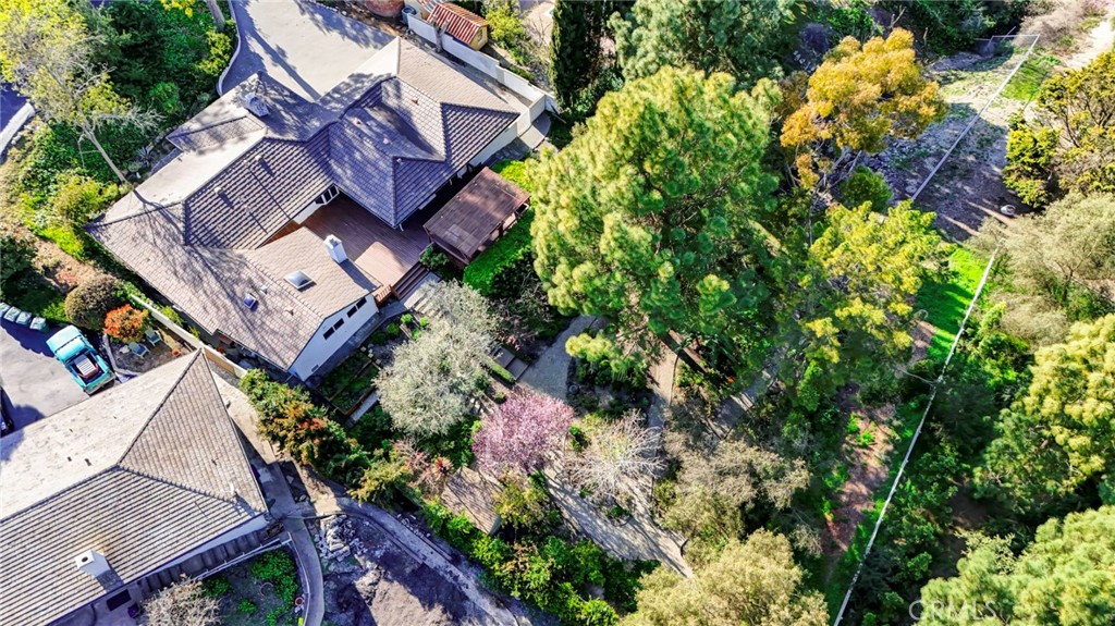 5205 Middlecrest Road Rancho Palos Verdes, CA 90275 - Photo 34 of 36 an aerial view of a house with a yard and garden