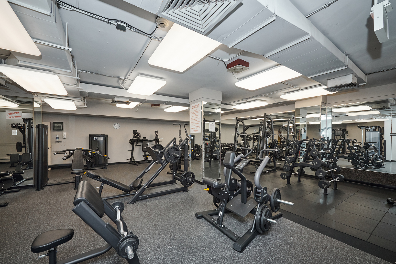 211 East Ohio Street, Unit 614 Chicago, IL 60611 - Photo 18 of 21 a view of a room with gym equipment