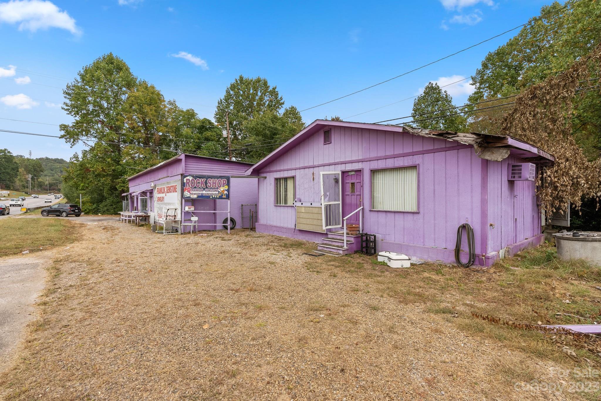 3002 Georgia Road Franklin, NC 28734 - Photo 12 of 26 Gallery Image 12