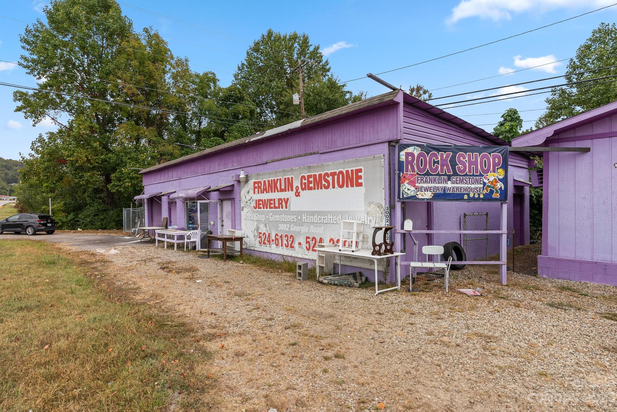 3002 Georgia Road Franklin, NC 28734 - Photo 2 of 26 Gallery Image 2