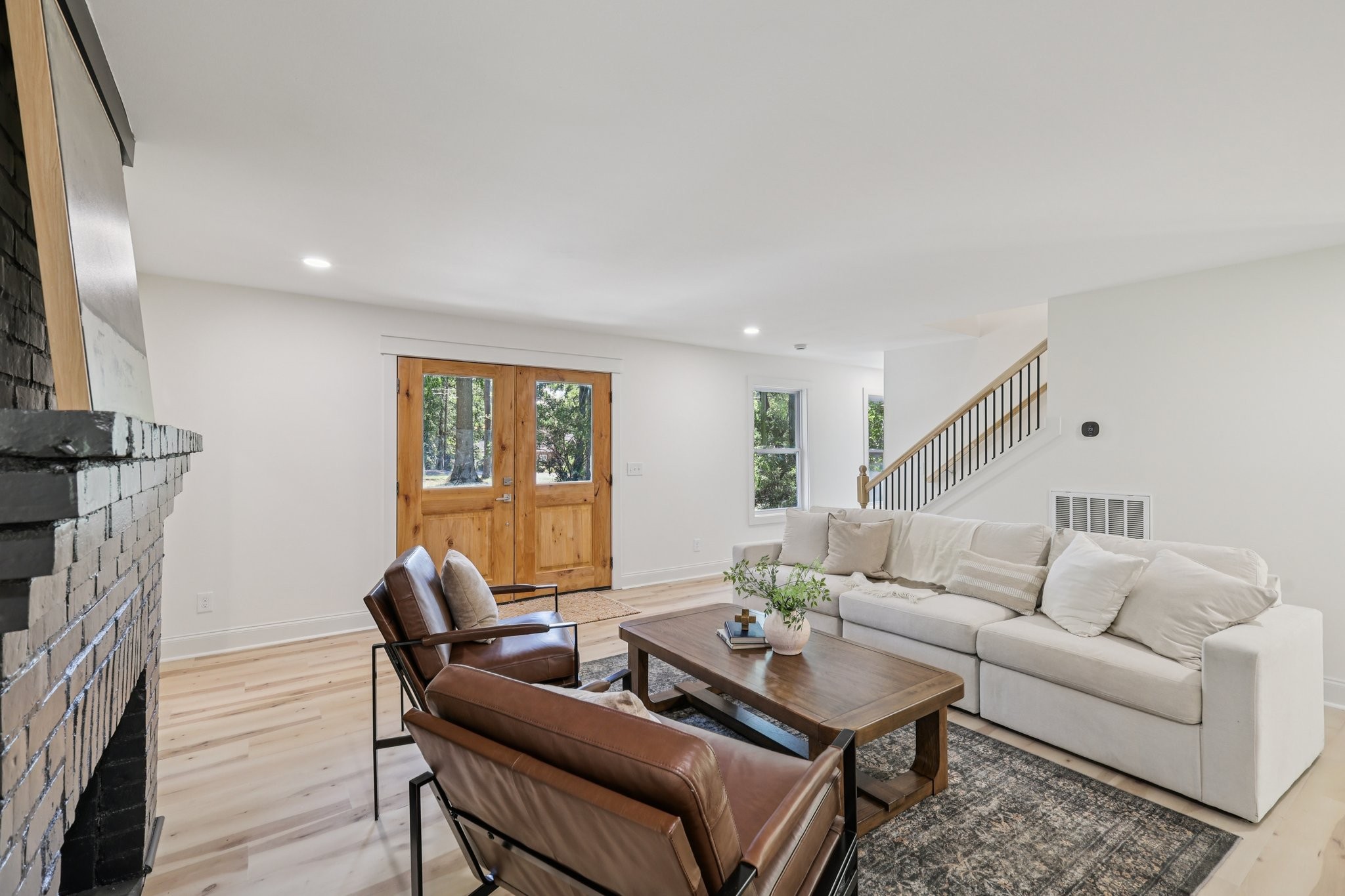 4602 Log Cabin Road Nashville, TN 37216 - Photo 7 of 52 Gallery Image 7