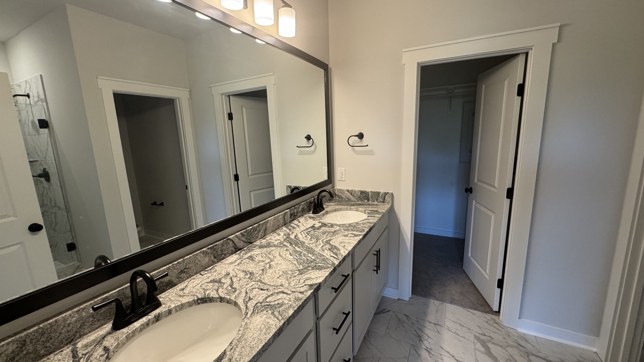 482 West Foxrun Springfield, TN 37172 - Photo 9 of 27