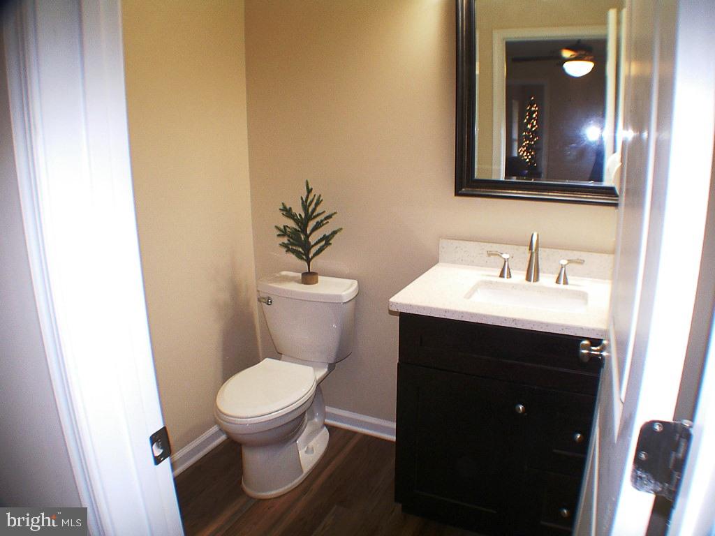 140 Guard Road Middletown, VA 22645 - Photo 15 of 87 Bathroom in Office