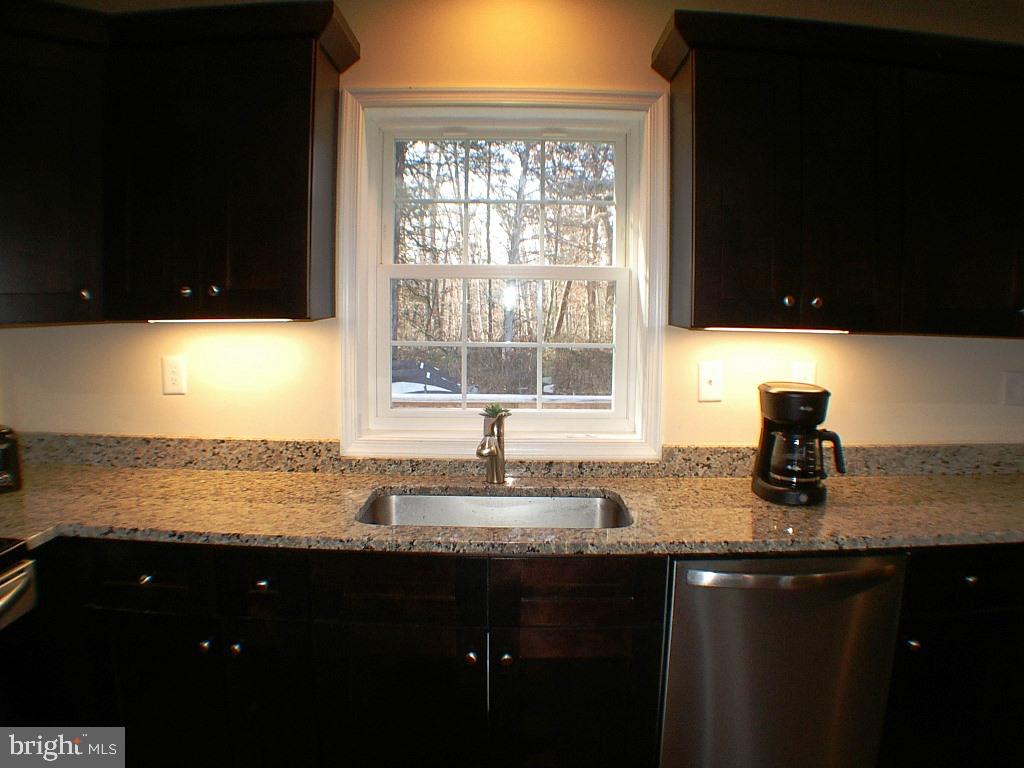 140 Guard Road Middletown, VA 22645 - Photo 24 of 87 Kitchen Window