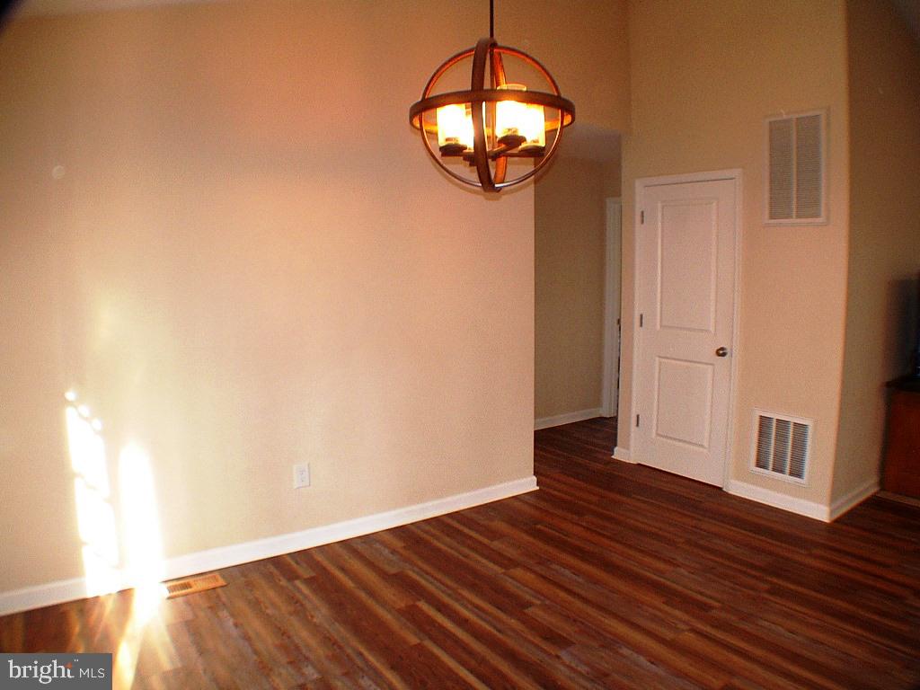 140 Guard Road Middletown, VA 22645 - Photo 25 of 87 Dinning Area