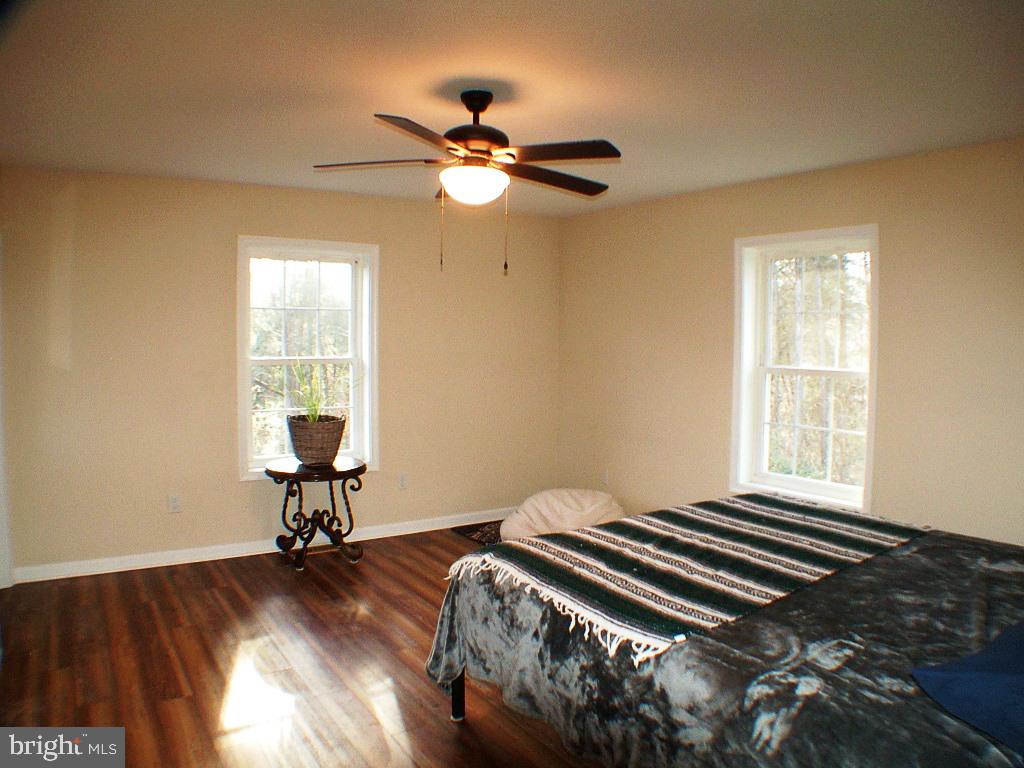 140 Guard Road Middletown, VA 22645 - Photo 35 of 87 Bedroom Suite W/Walk-In Closet