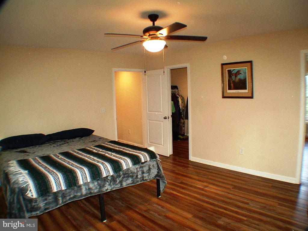 140 Guard Road Middletown, VA 22645 - Photo 39 of 87 Bedroom Suite W/Walk-In Closet