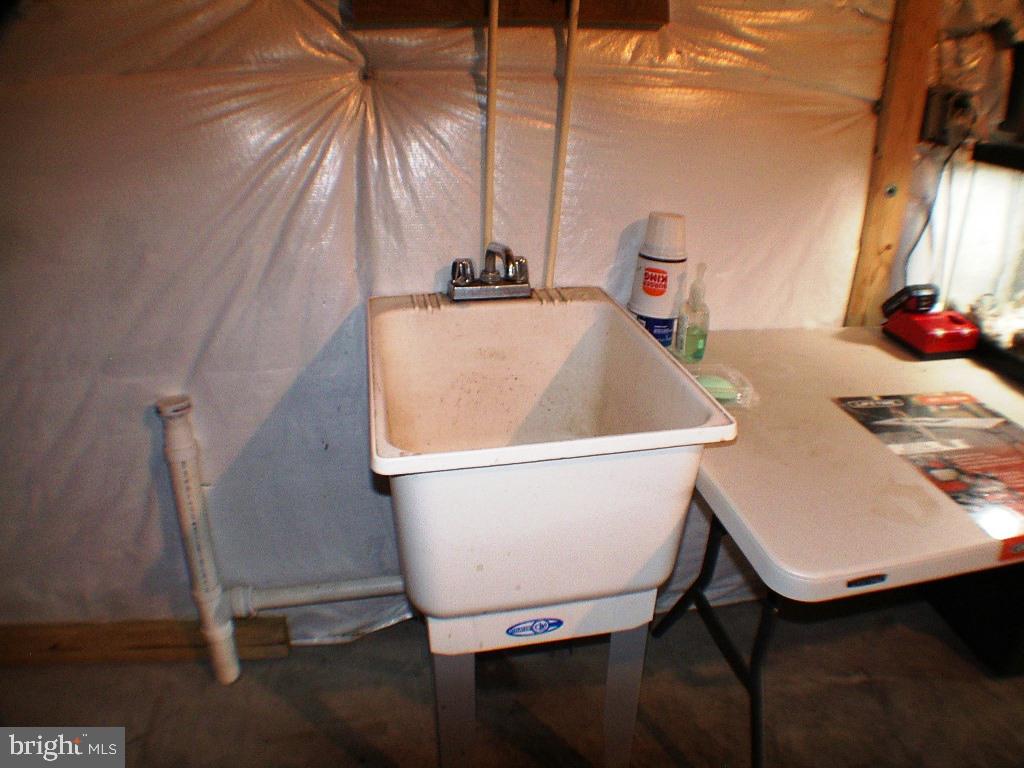 140 Guard Road Middletown, VA 22645 - Photo 50 of 87 Basement