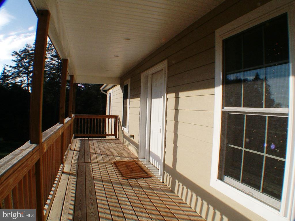 140 Guard Road Middletown, VA 22645 - Photo 5 of 87 Front Porch W/ Recessed Lighting