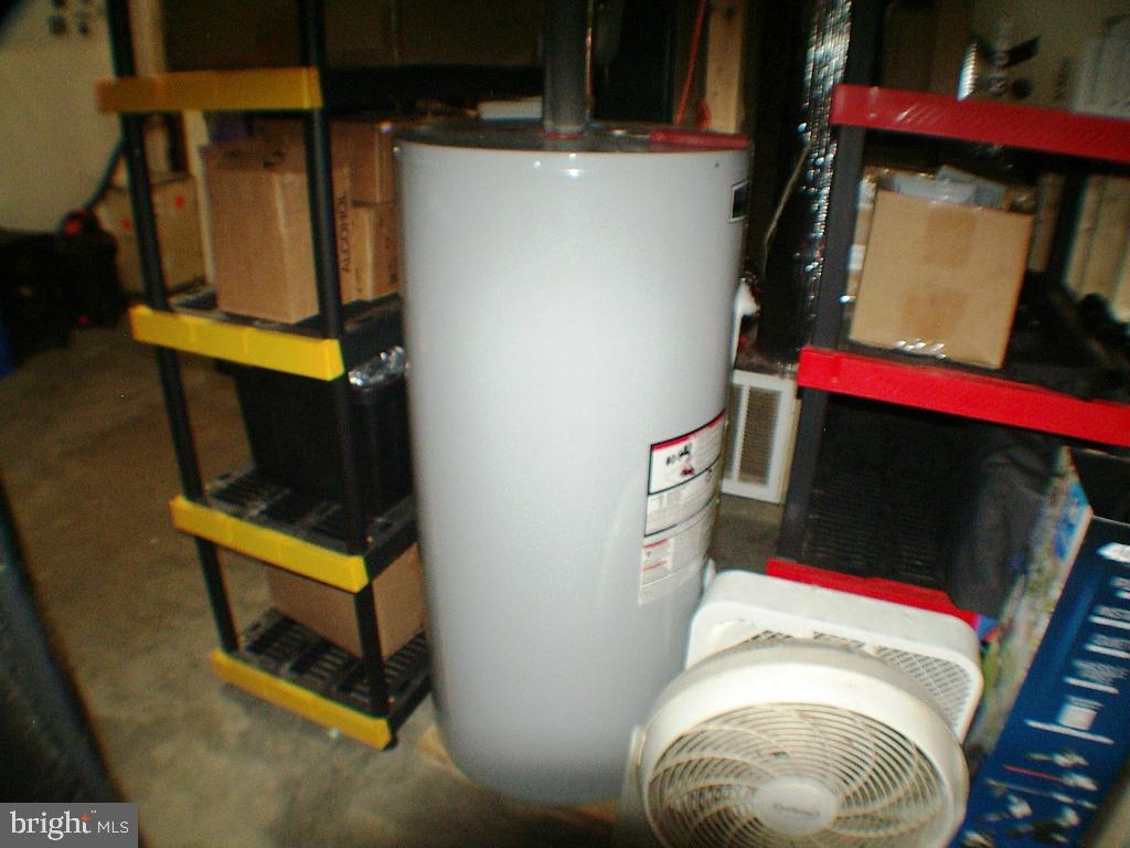 140 Guard Road Middletown, VA 22645 - Photo 69 of 87 Hot Water Heater