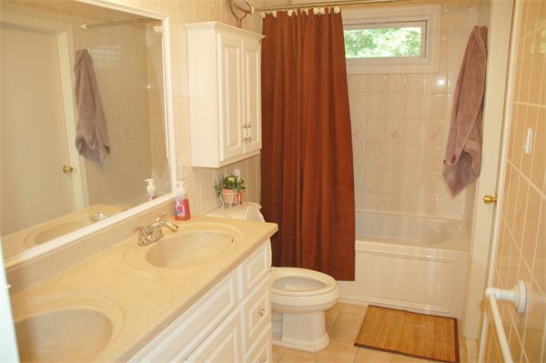 17 Stockdale Road Needham, MA 02492 - Photo 7 of 16