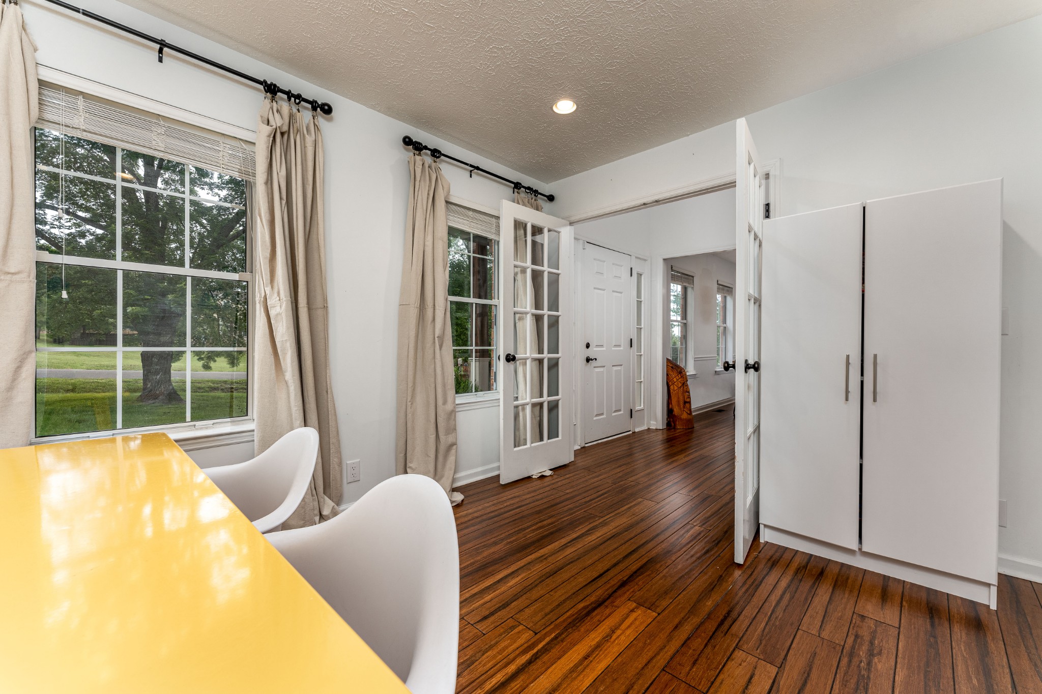 809 Ridgetop Drive Mount Juliet, TN 37122 - Photo 13 of 32 a view of livingroom with furniture and wooden floor