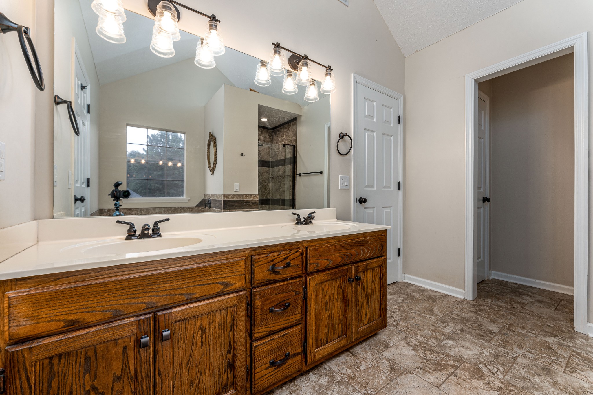 809 Ridgetop Drive Mount Juliet, TN 37122 - Photo 16 of 32 a spacious bathroom with a double vanity sink mirror and double