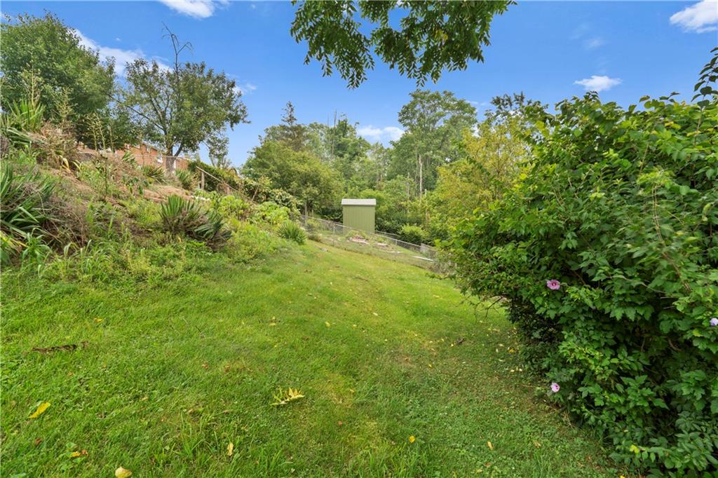 588 Lindsay Road Carnegie, PA 15106 - Photo 24 of 25 Gallery Image 24