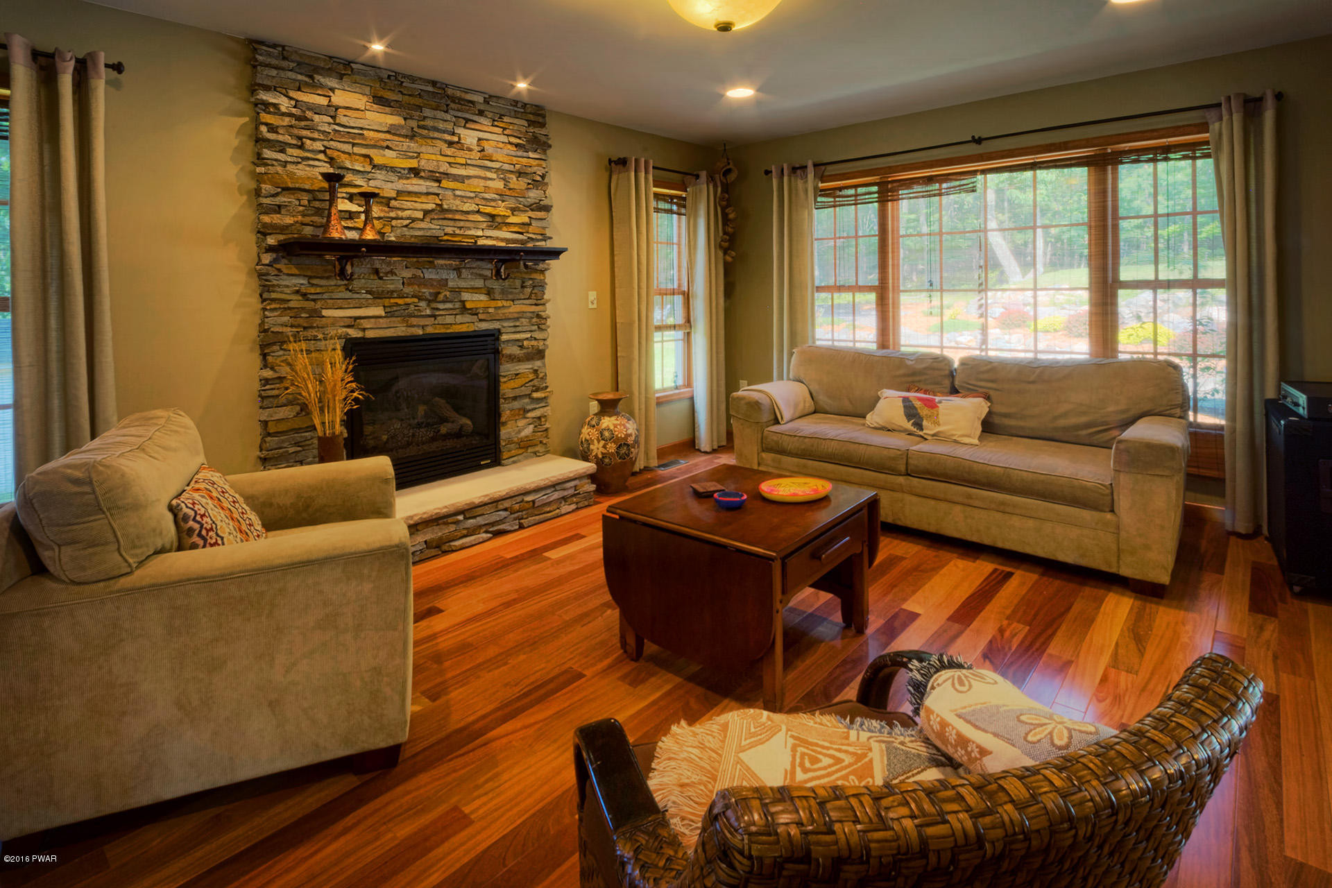 146 West Lilac Road Milford, PA 18337 - Photo 2 of 22