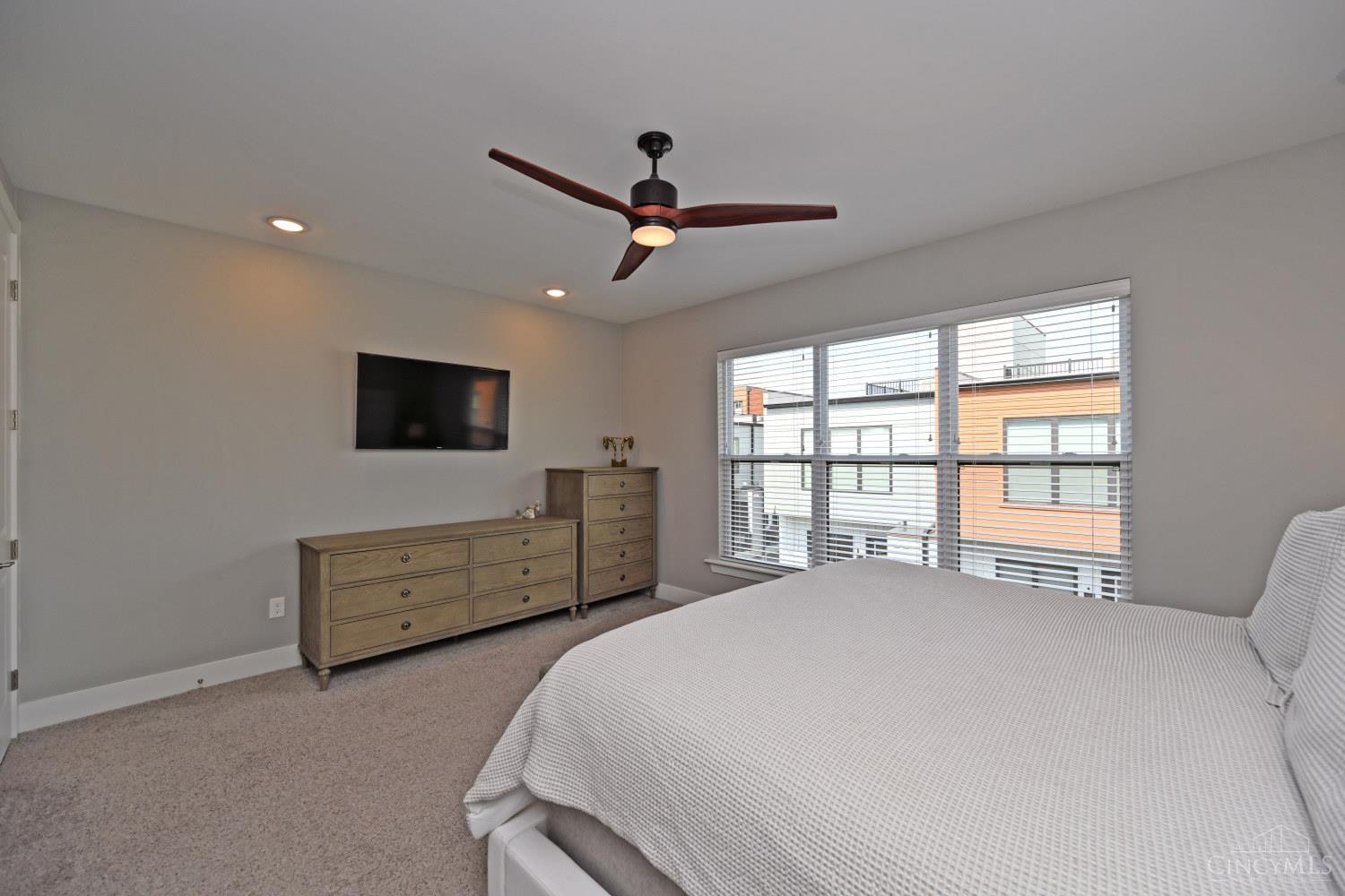 3117 Madison Road, Unit 15 Cincinnati, OH 45209 - Photo 43 of 57