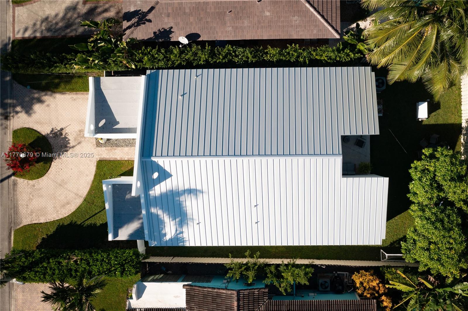 8919 Byron Avenue Surfside, FL 33154 - Photo 3 of 51