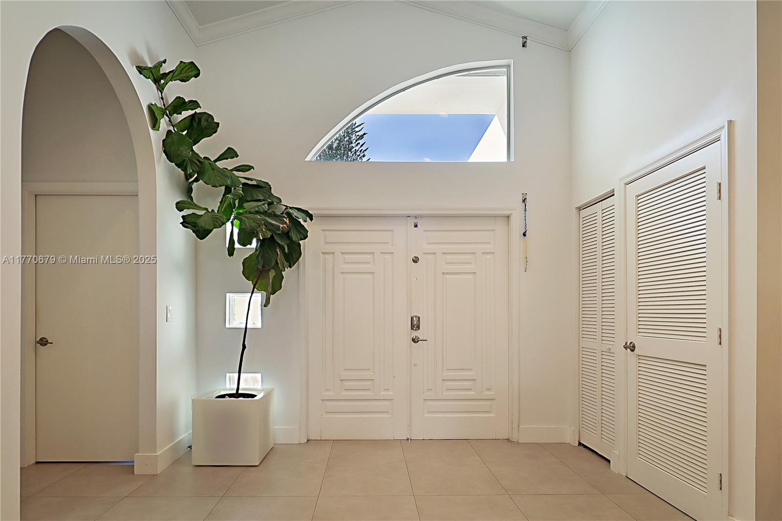 8919 Byron Avenue Surfside, FL 33154 - Photo 5 of 51