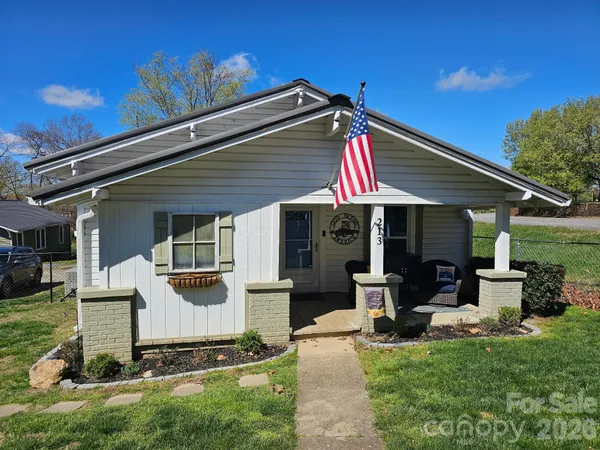 $250,000 | 213 Colombo Street Northwest, Valdese, NC 28690