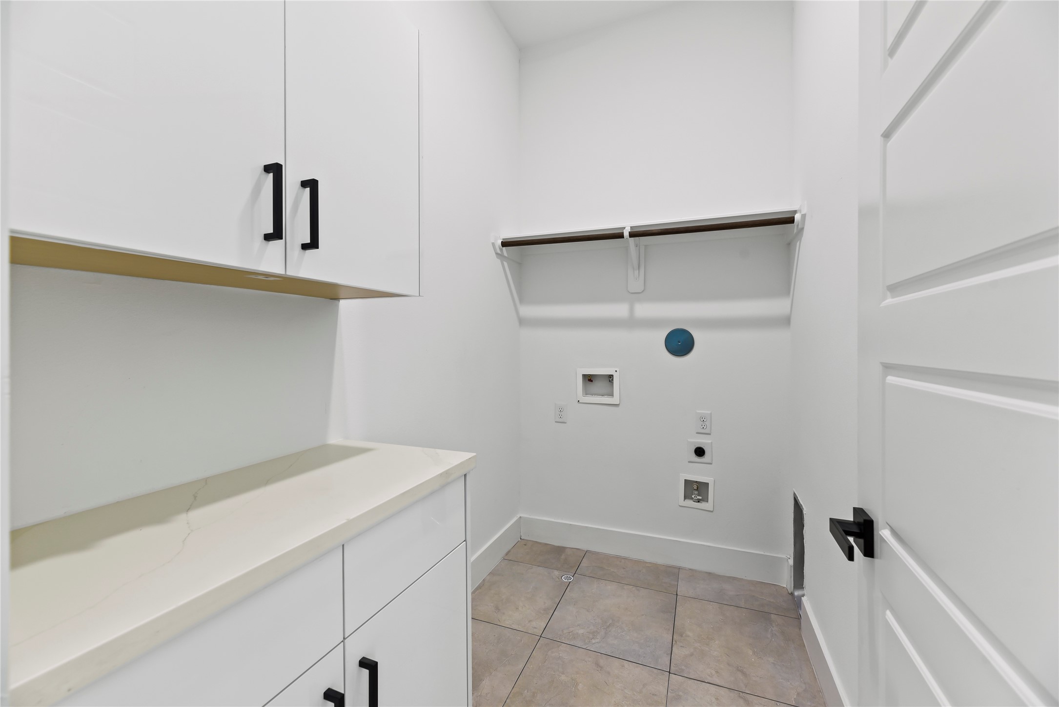 7210 England Street Houston, TX 77021 - Photo 29 of 37 a view of bathroom