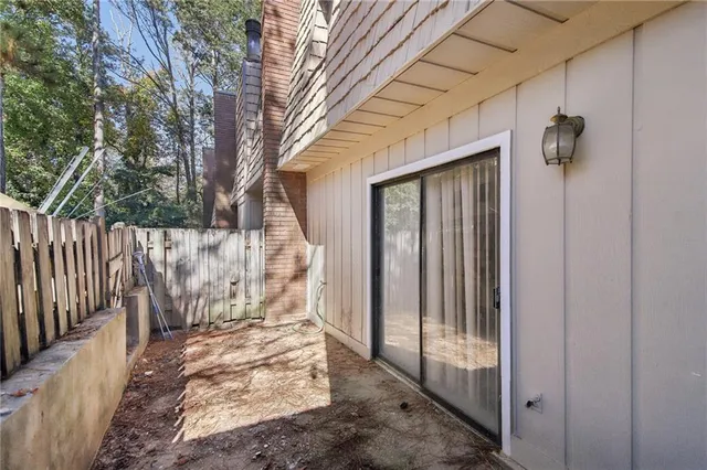 $152,900 | 6429 Woodstone Way, Morrow, GA 30260