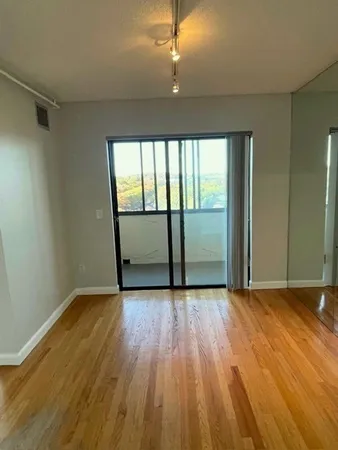 $4,200 | 1731 Beacon Street, Unit 1110, Brookline, MA 02445