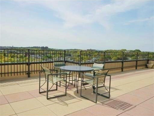 1731 Beacon Street, Unit 1110 Brookline, MA 02445 - Photo 21 of 24